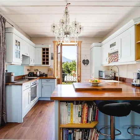 Apartment Heart Of Lovely And Cosy 2 Bedrooms, Terrace, Parking *