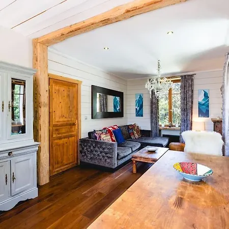 Apartment Heart Of Lovely And Cosy 2 Bedrooms, Terrace, Parking *