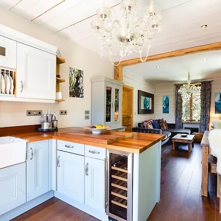 Apartment Heart Of Lovely And Cosy 2 Bedrooms, Terrace, Parking Chamonix