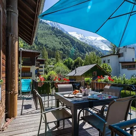 Heart Of Lovely And Cosy 2 Bedrooms, Terrace, Parking *